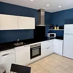 Appartement - 2 Couchages - Ar000-c02 *